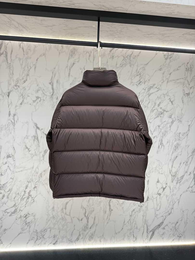 Burberry 68278-37L - Image 5