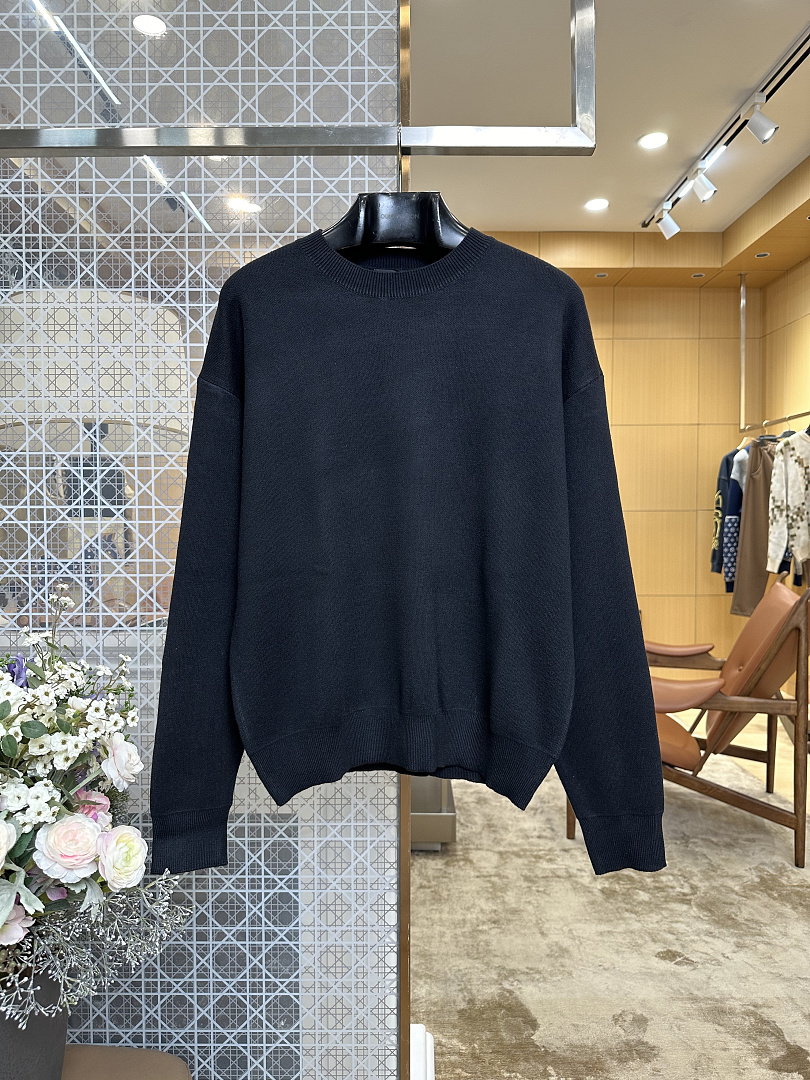 Balenciaga 6338-69L - Image 5