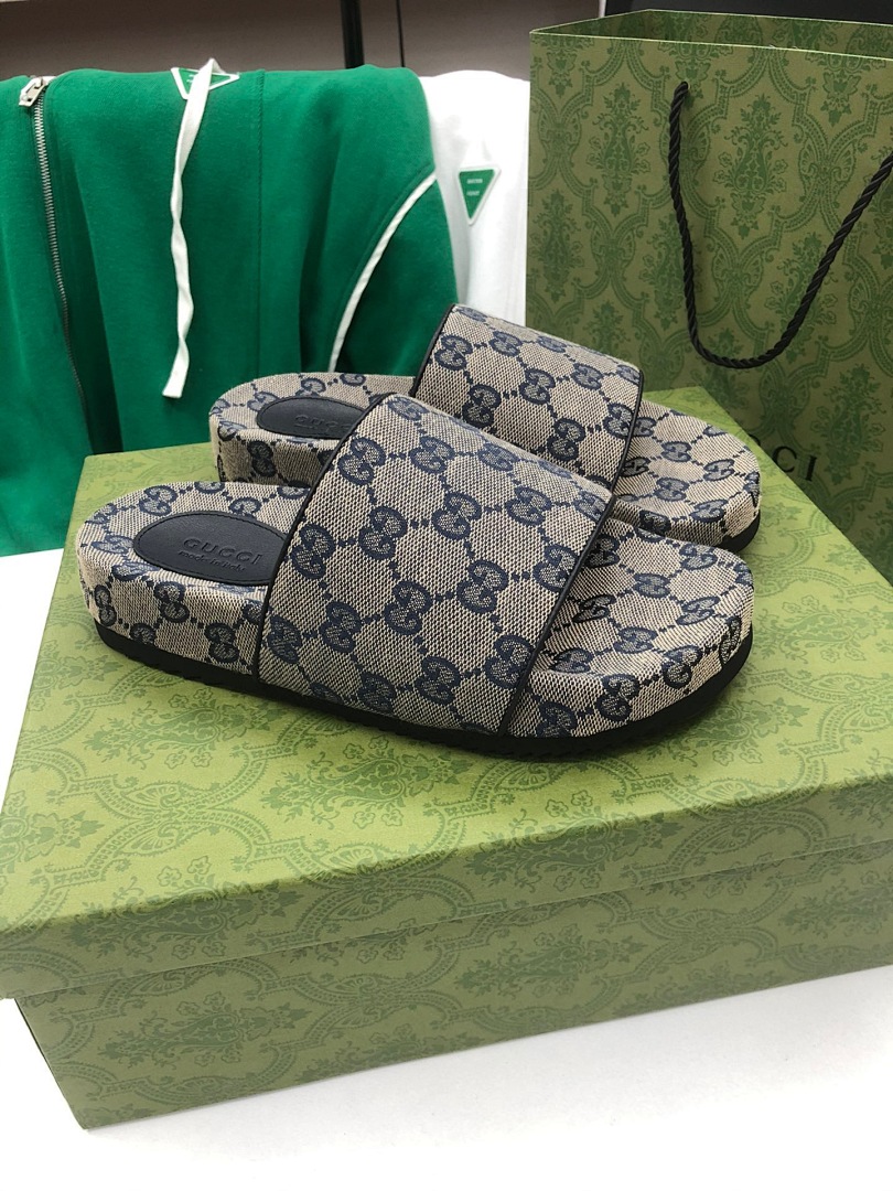 Unbranded Yuan Slides. Floral Black Logo - Image 4