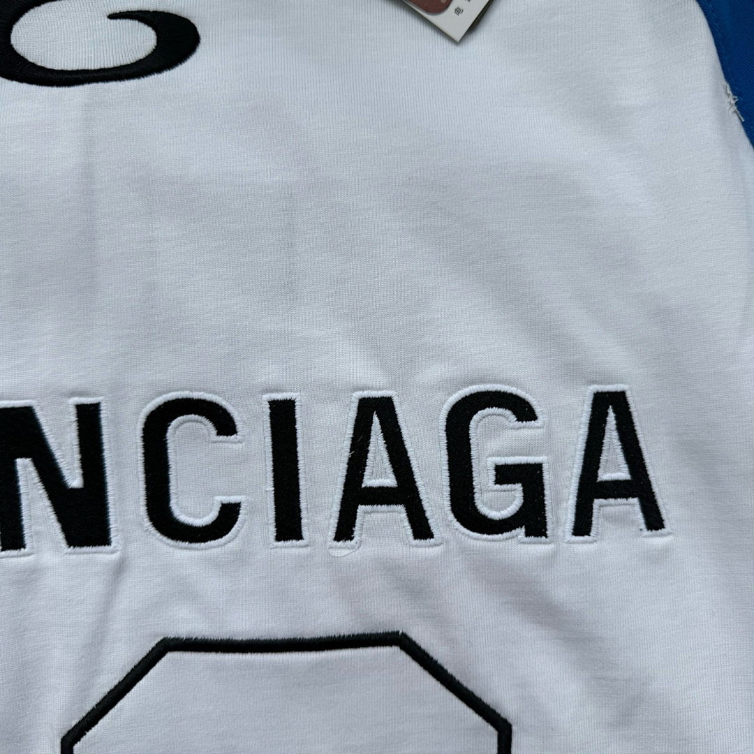Balenciaga 52403−24L - Image 24