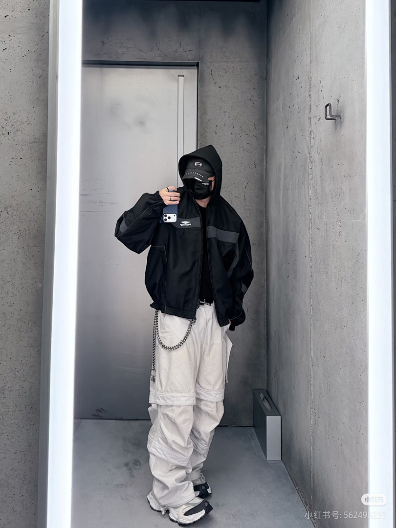Balenciaga 6D232-61L - Image 3
