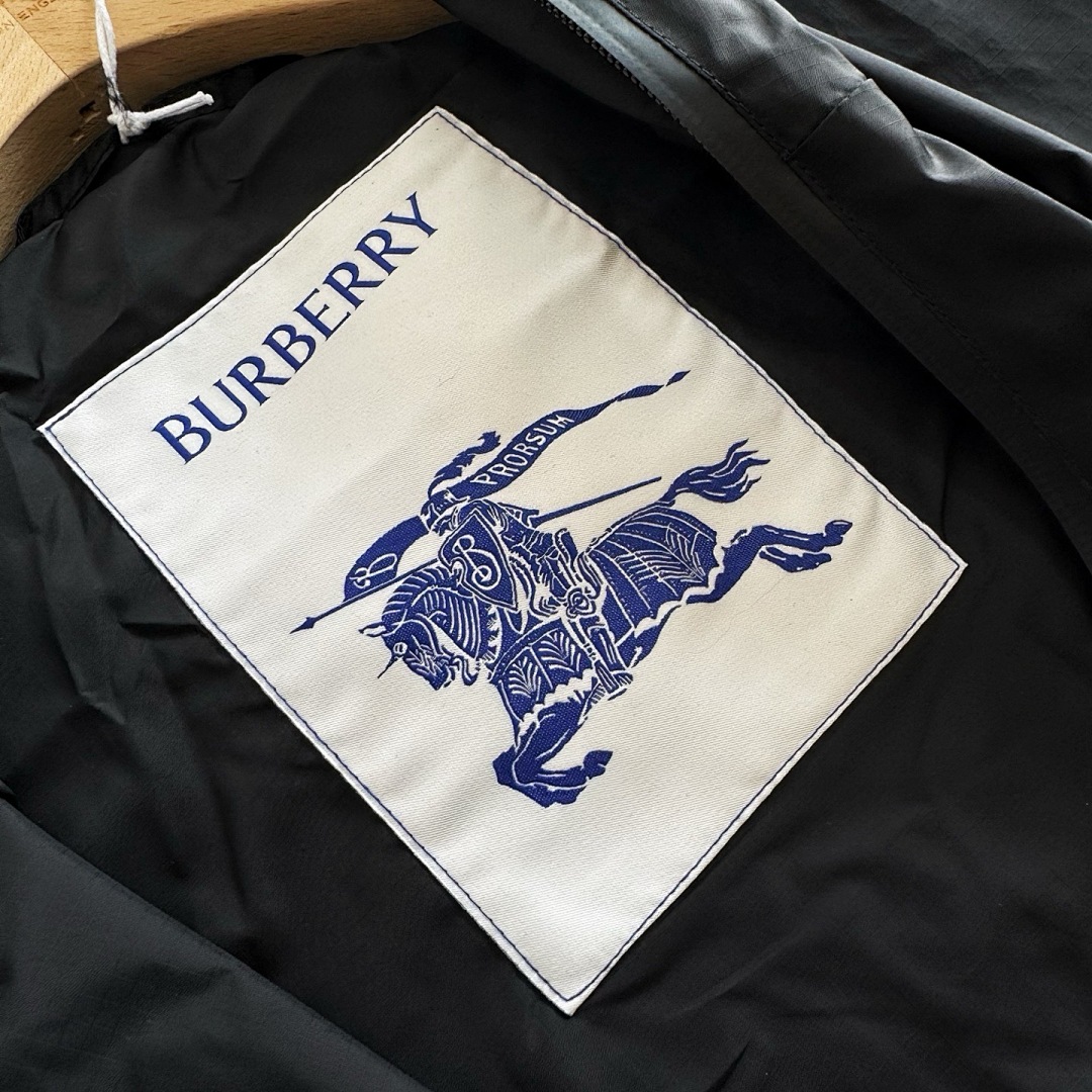 Burberry 6D001-61L - Image 7