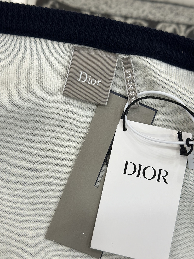 Dior 6537-69L - Image 11