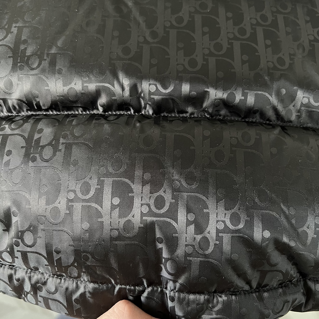 Dior Vest Price: 479Yuan - Image 8