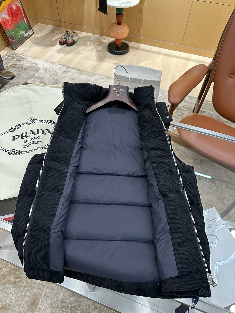 Prada 5212−8L - Image 18