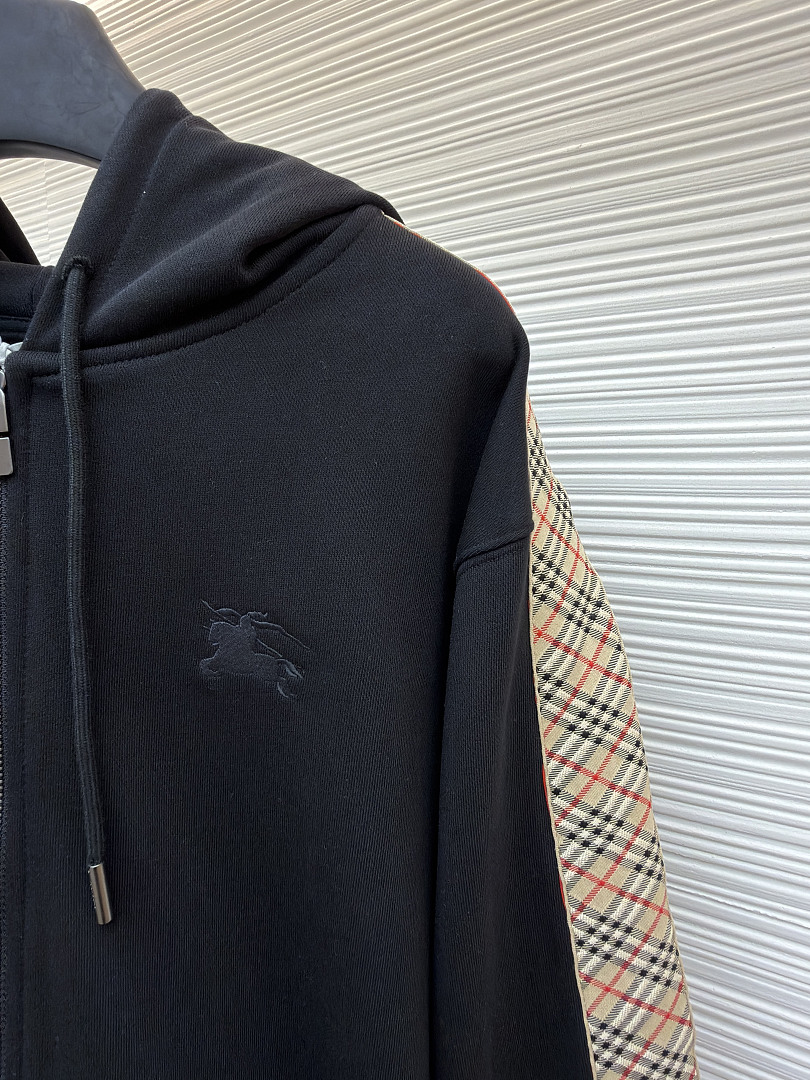 Burberry 525214−51L - Image 9