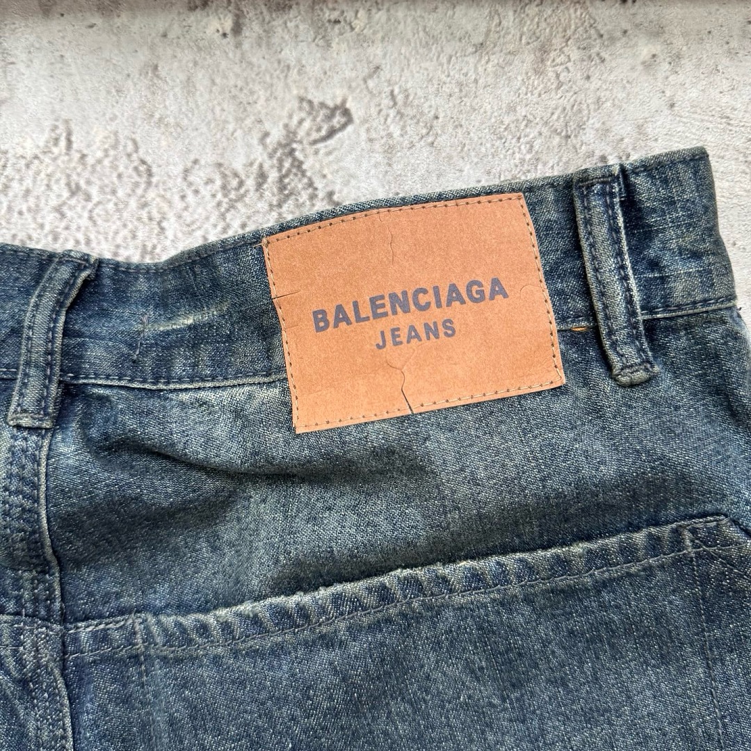 Balenciaga 511−24L - Image 13