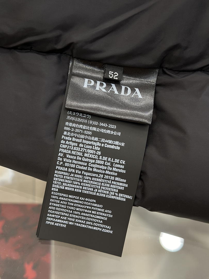 Prada 5296−8L - Image 11