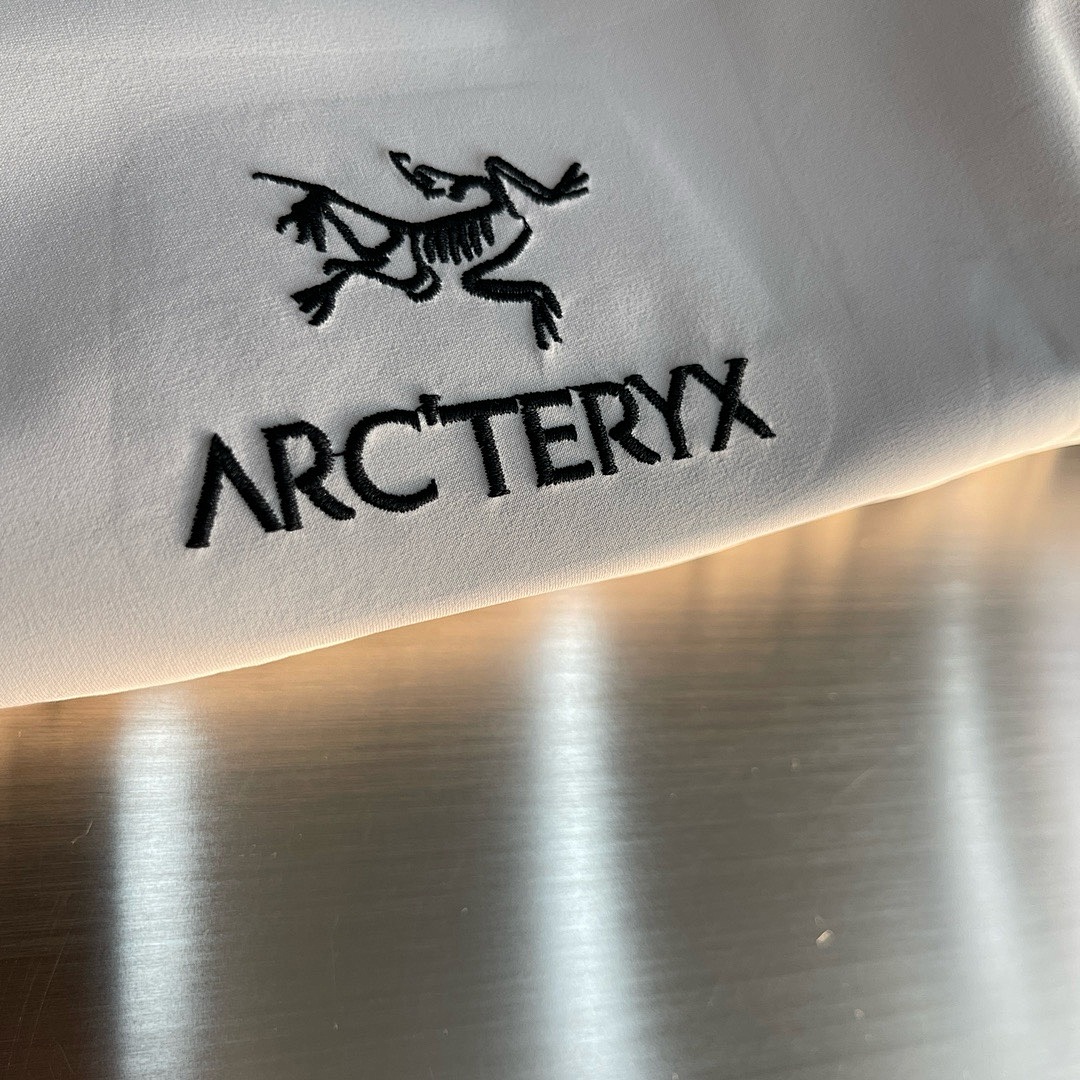Arc'teryx — - Image 32