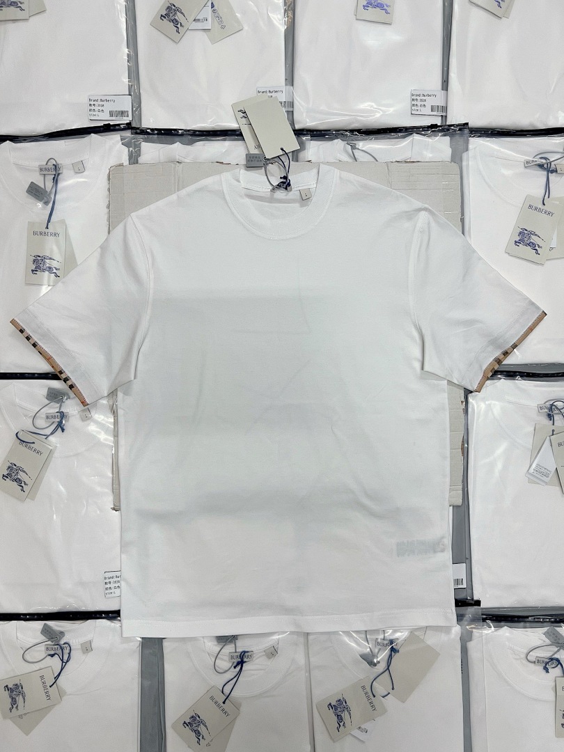 Burberry 52038−51L - Image 4