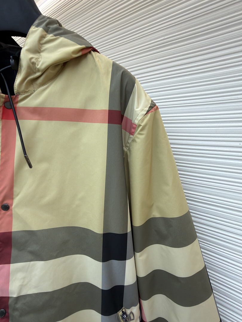 Burberry 6D245-61L - Image 13