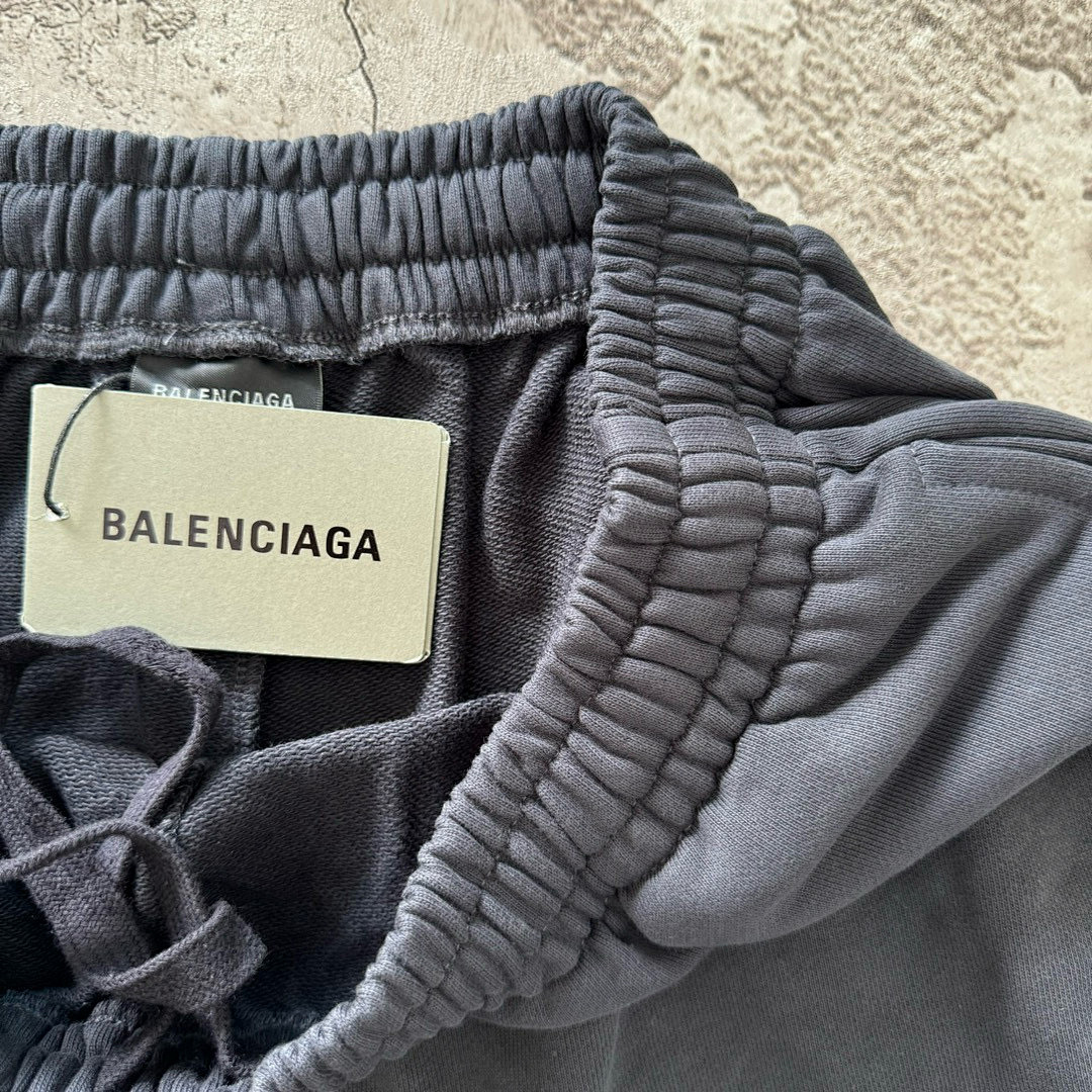 Balenciaga 5D015−25L - Image 12