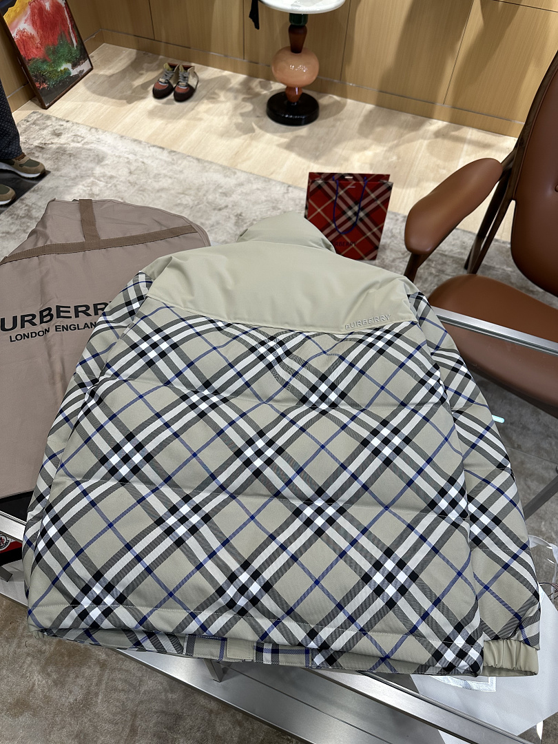 Burberry 5211−8L - Image 34