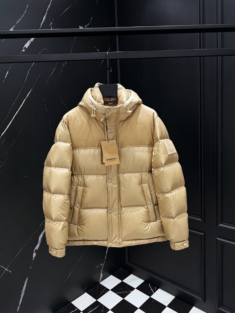Burberry . 59650−92L - Image 25