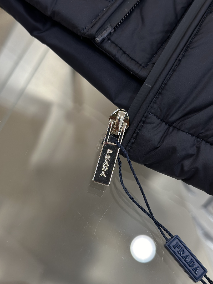 Prada 5207−8L - Image 56