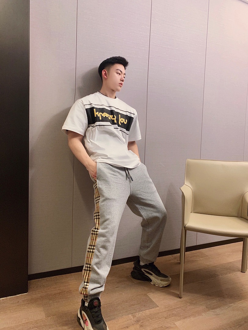 Burberry Yuan - Image 5