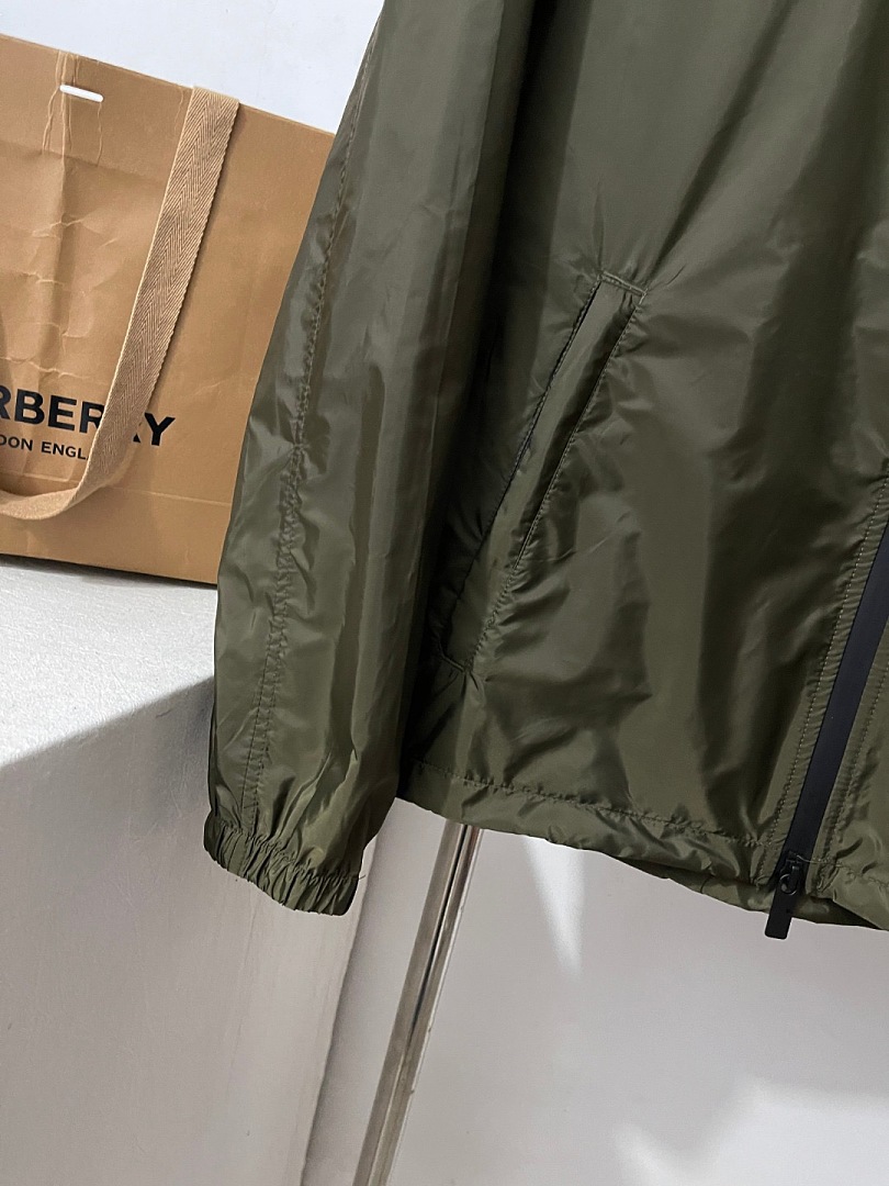 Burberry 6D308-61L - Image 7