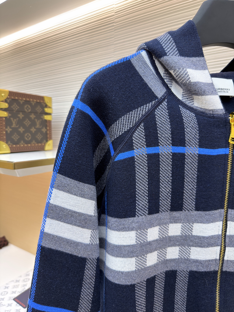 Burberry 5178−8L - Image 18