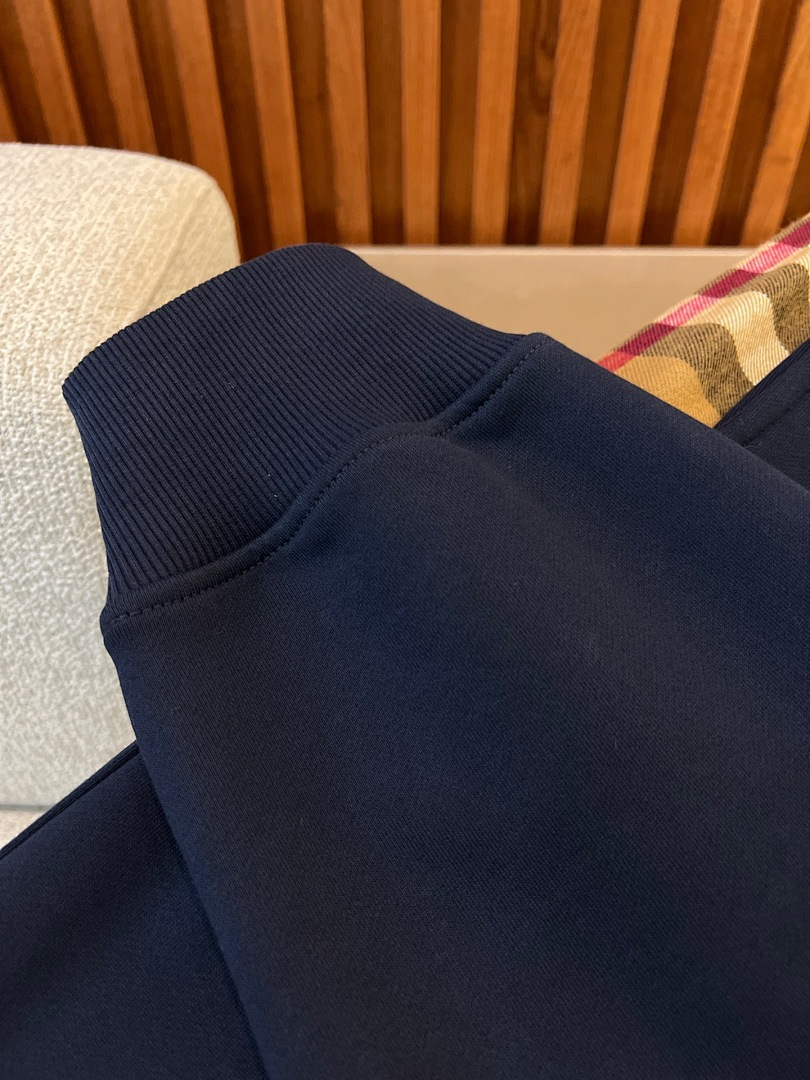 Burberry –6B026-65L - Image 13