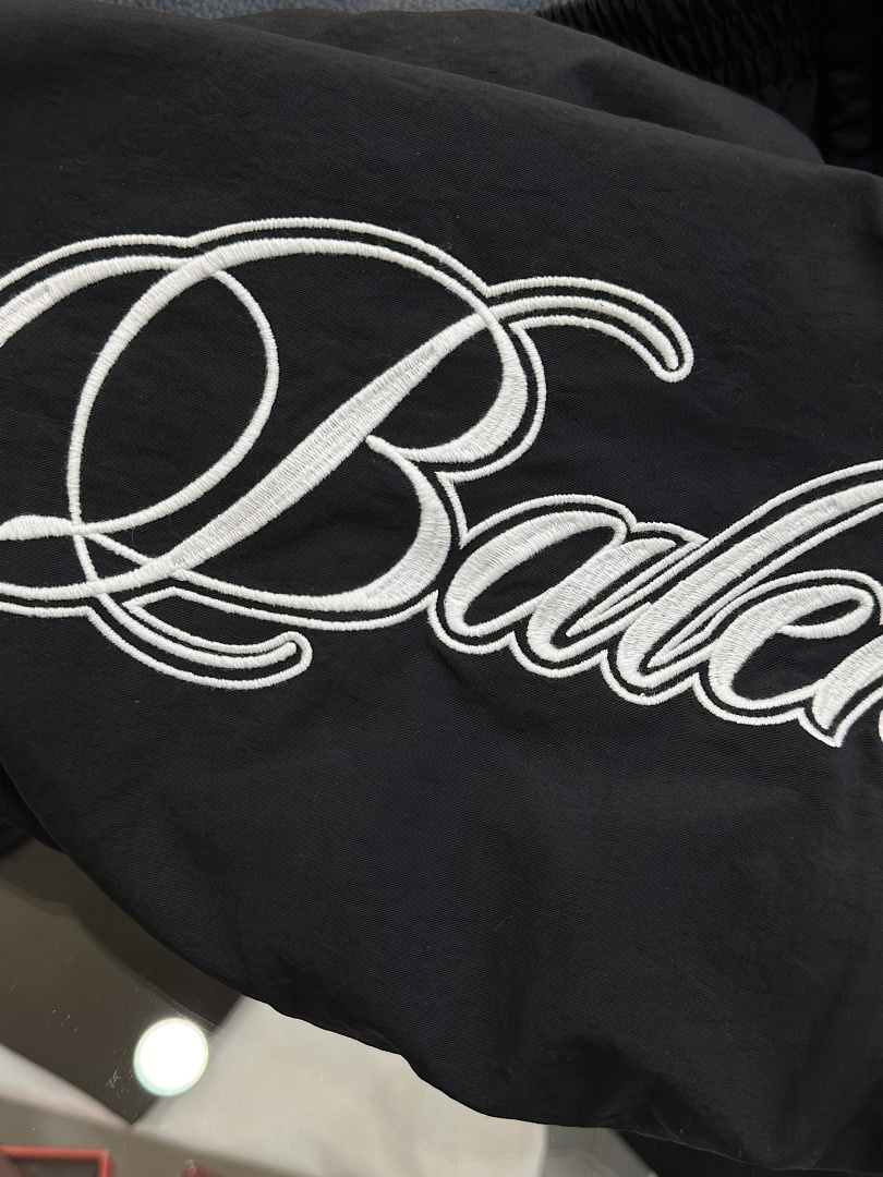 Balenciaga 52112−51L - Image 12