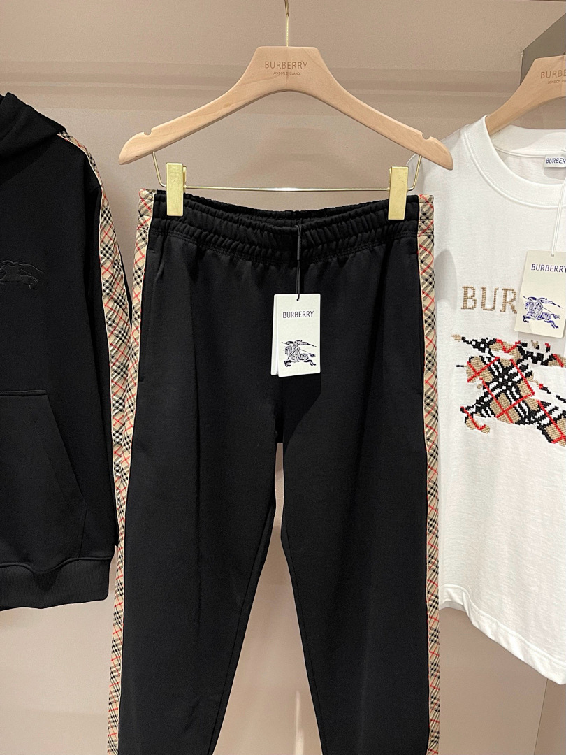 Burberry D102-61L - Image 8