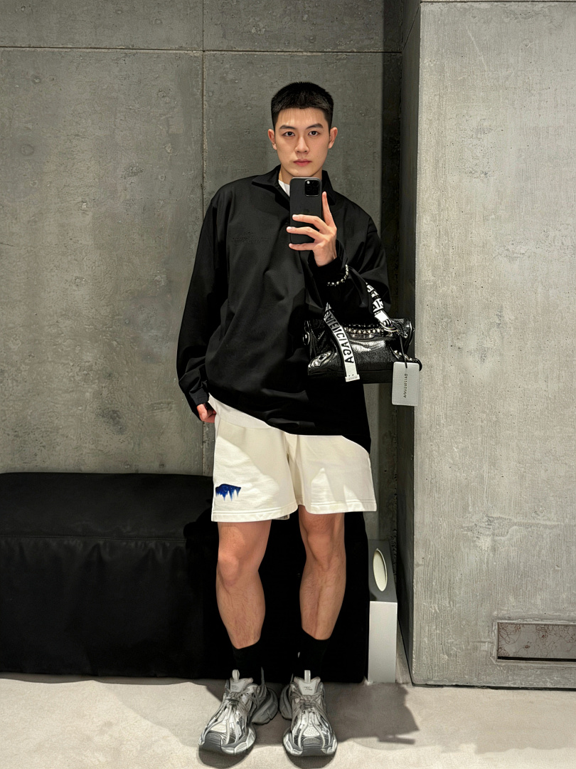 Balenciaga 6A608-60L - Image 3
