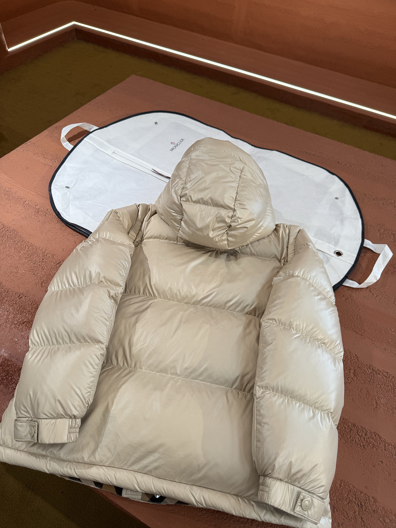 Burberry 68679-37L - Image 13