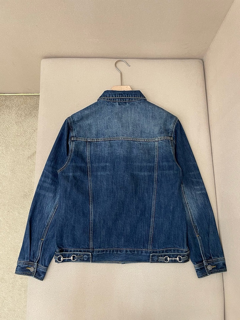 Gucci 3WT5289-8L - Image 17