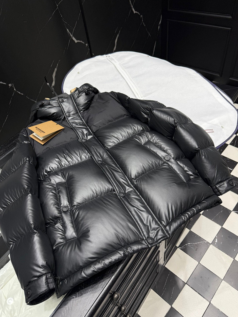 Burberry . 59650−92L - Image 9
