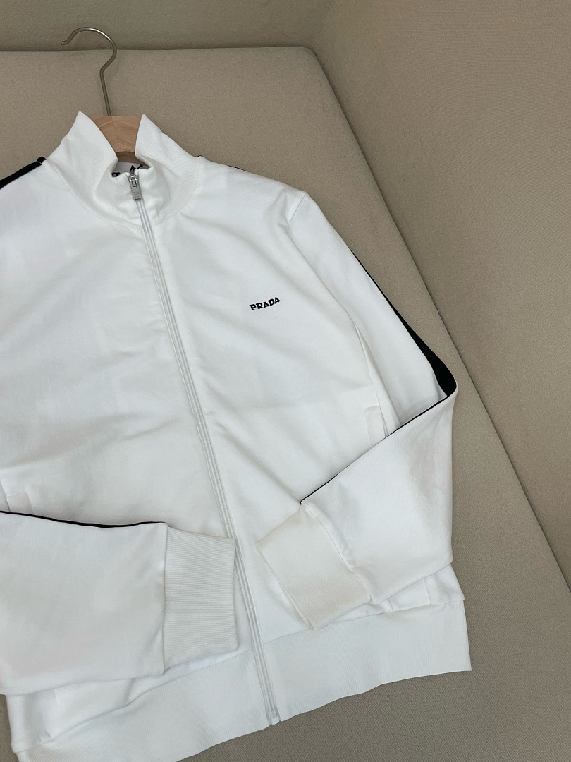 Prada 3WT5257-8L - Image 23