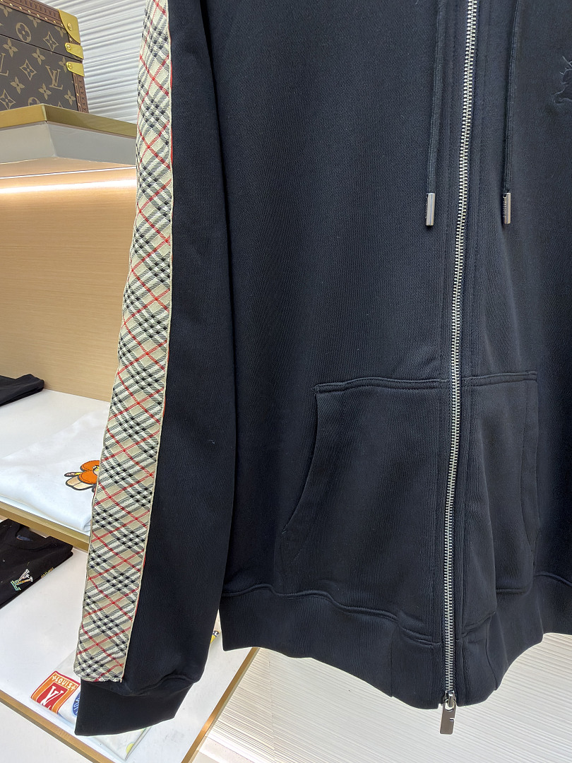 Burberry 525214−51L - Image 10