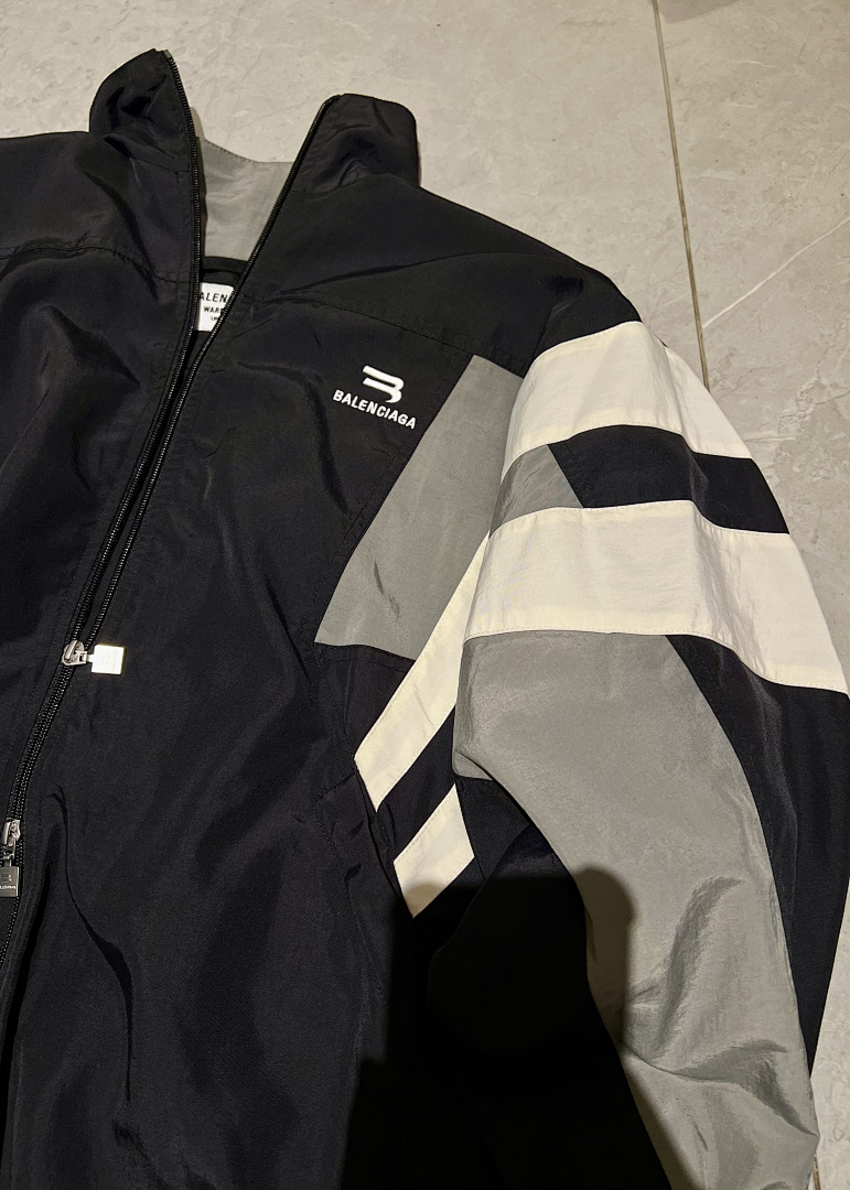 Balenciaga 3010-53L - Image 12