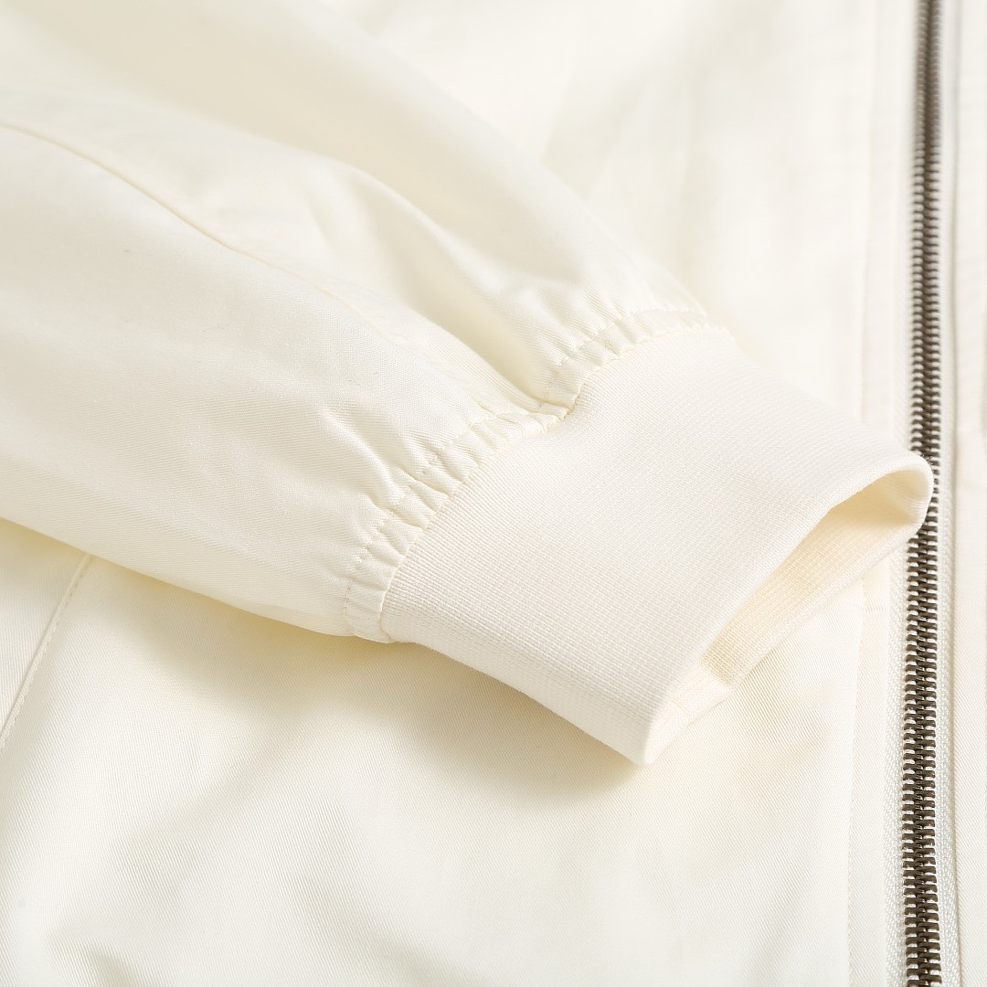 Burberry 6395-61L - Image 10