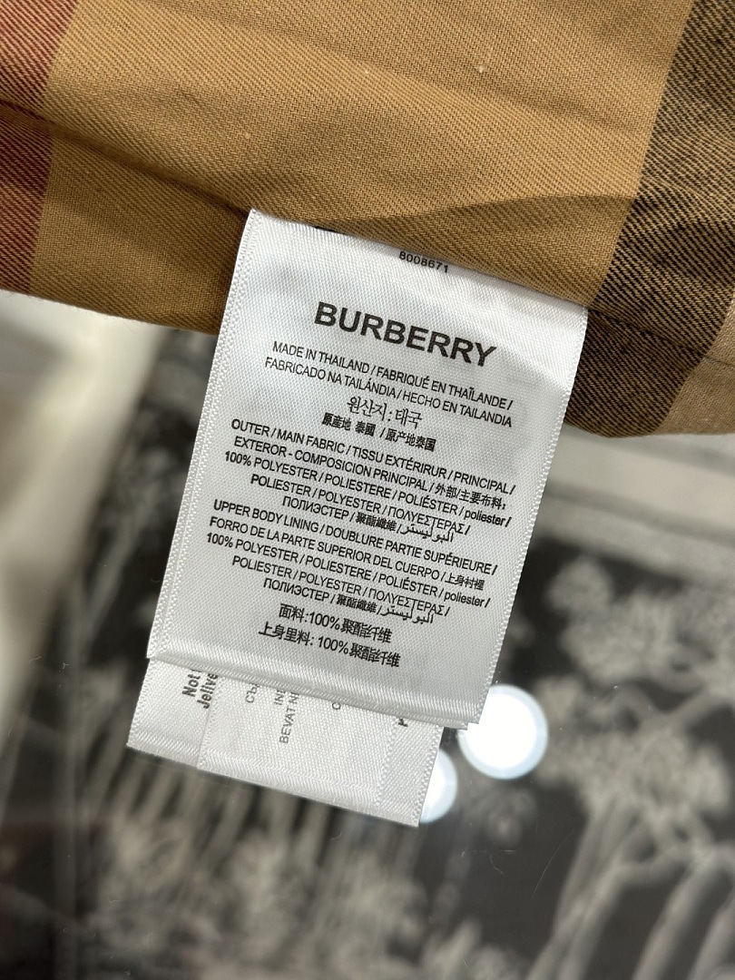 Burberry 5128−8L - Image 20