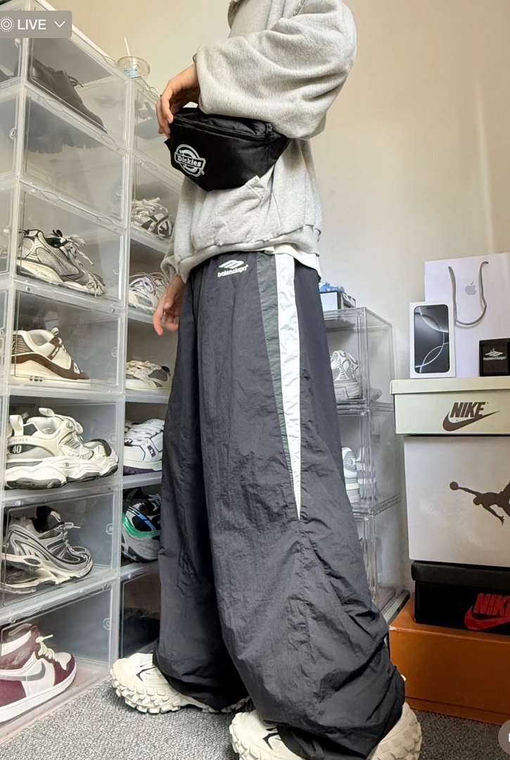 Balenciaga 52418−24L - Image 12