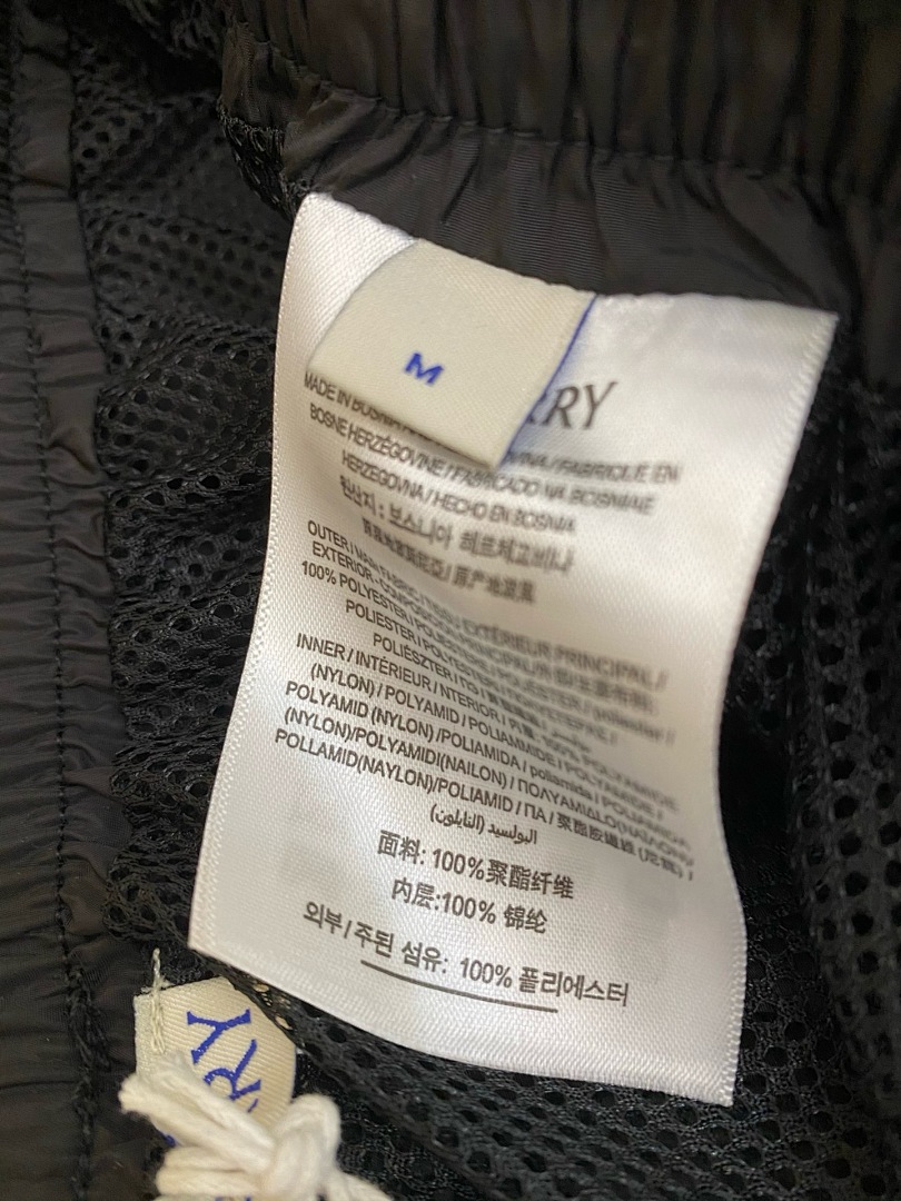 Burberry DK7585-8L - Image 10