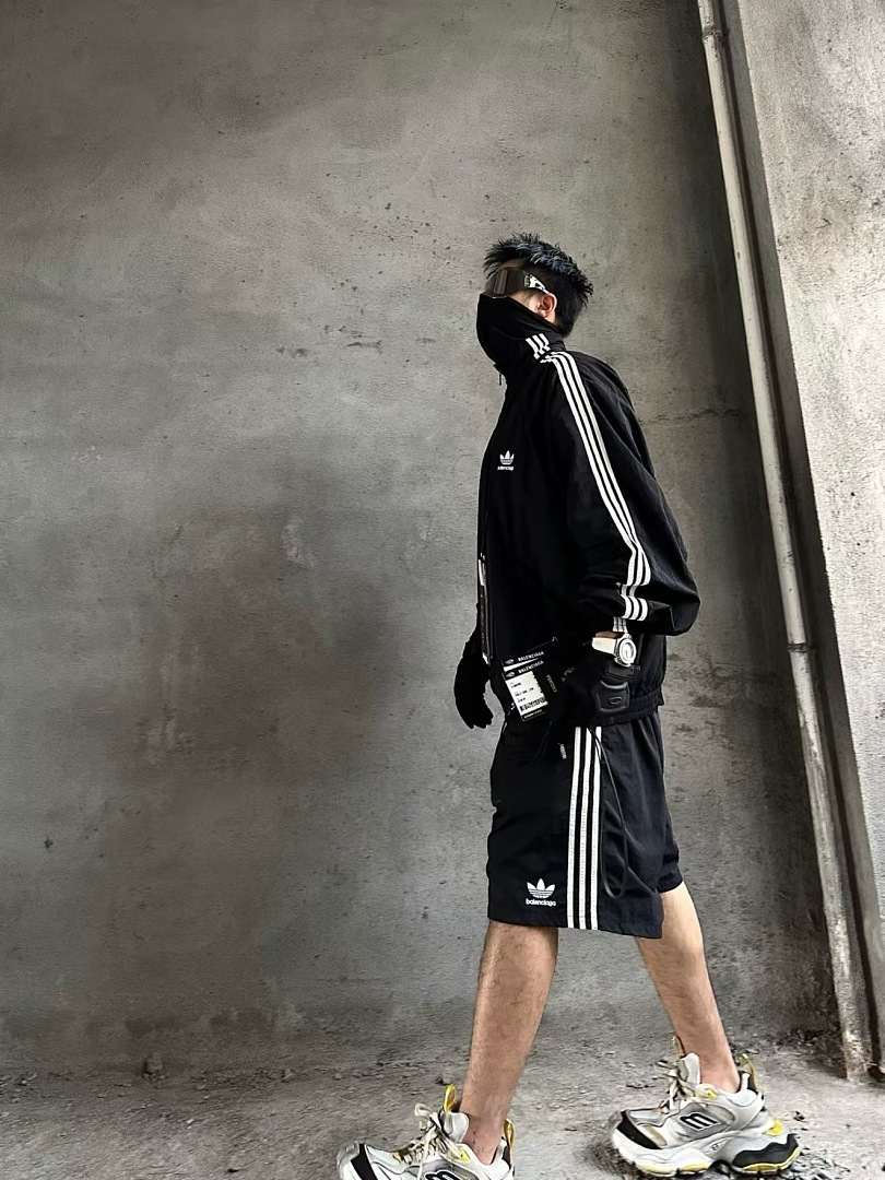 Balenciaga 3036-39L - Image 3
