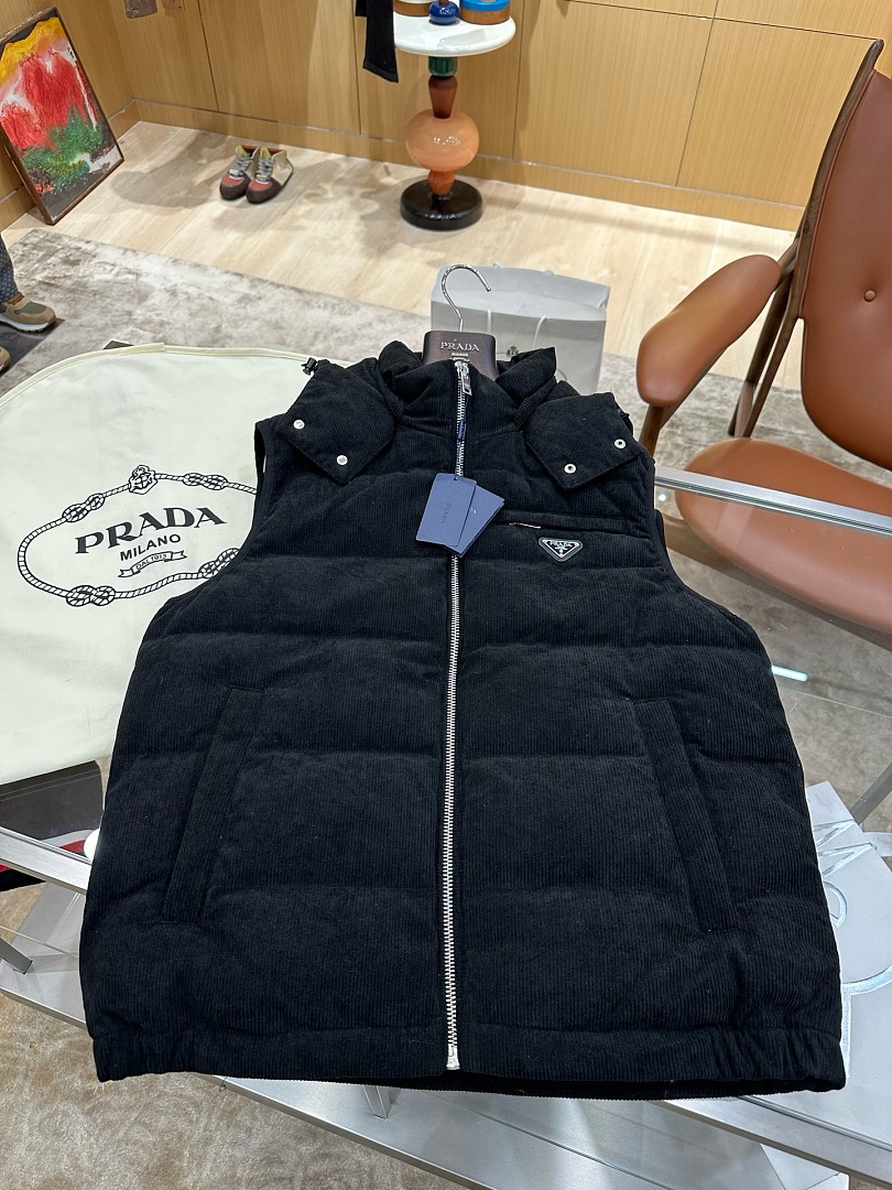 Prada 5212−8L - Image 17