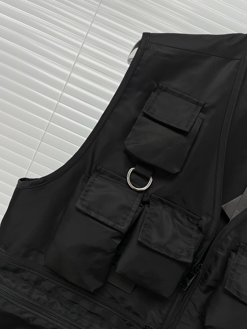 Prada 3023-32L Reversible - Image 6