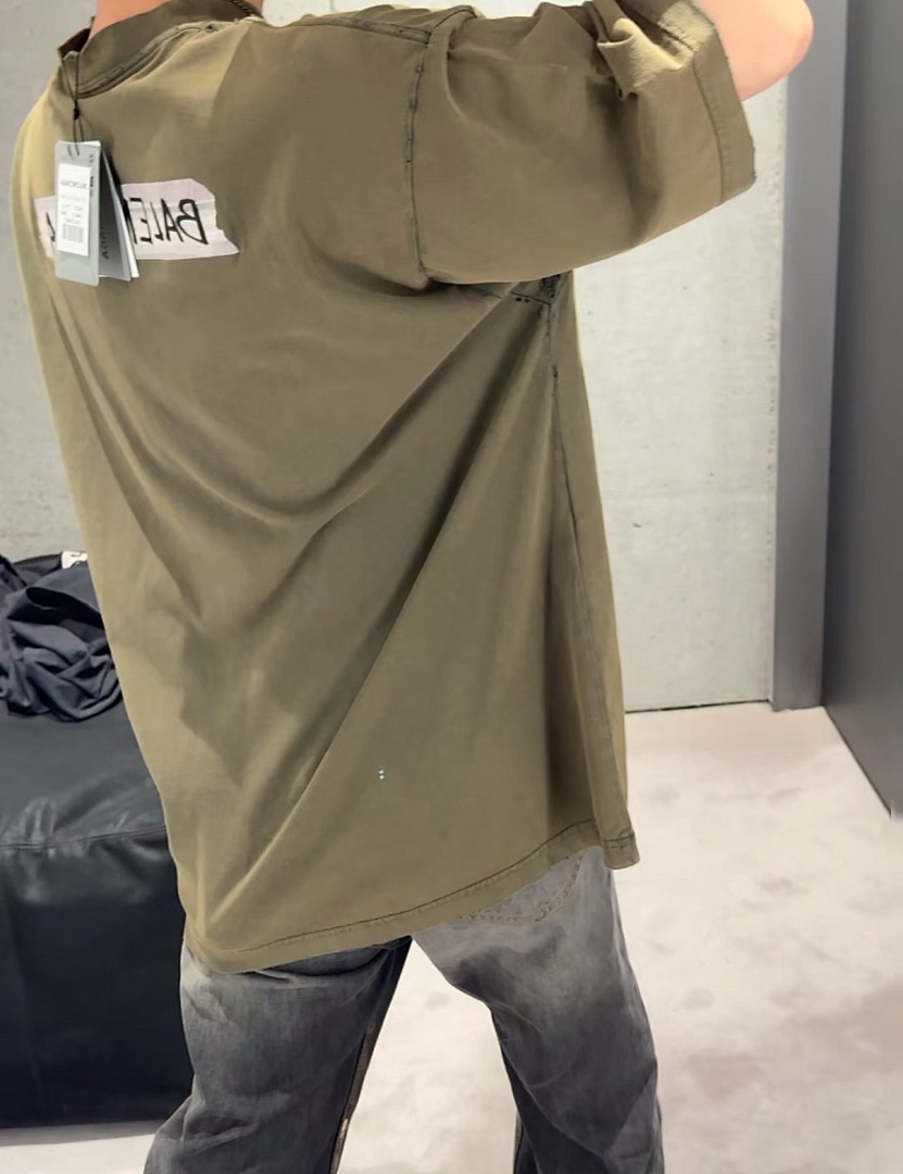 Balenciaga 3011-7L - Image 4