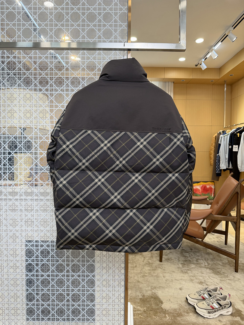Burberry 5211−8L - Image 4
