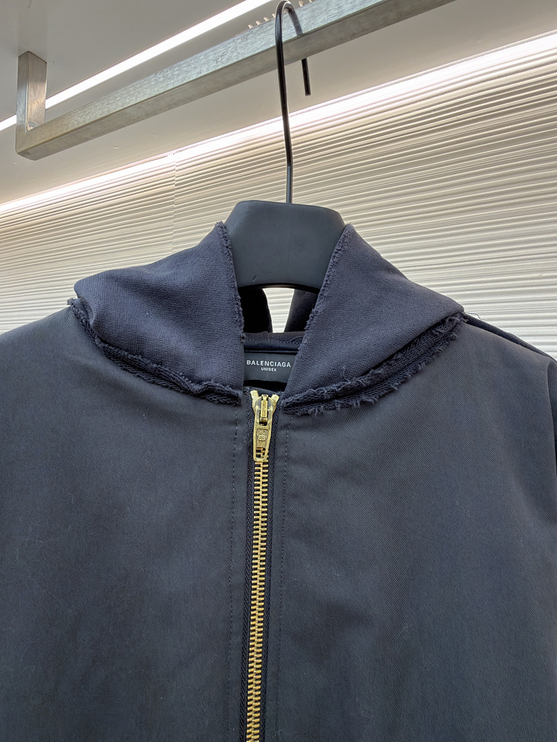 Balenciaga 3084-41L - Image 15