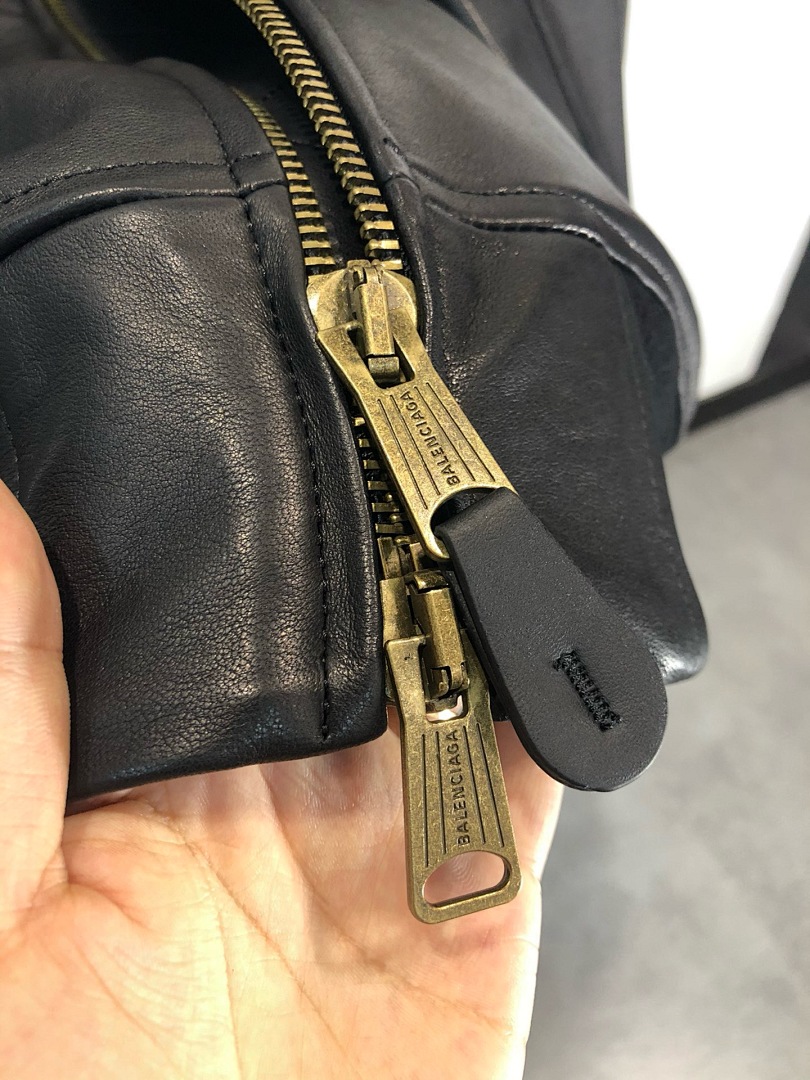 Balenciaga 580W00021Real Leather - Image 7