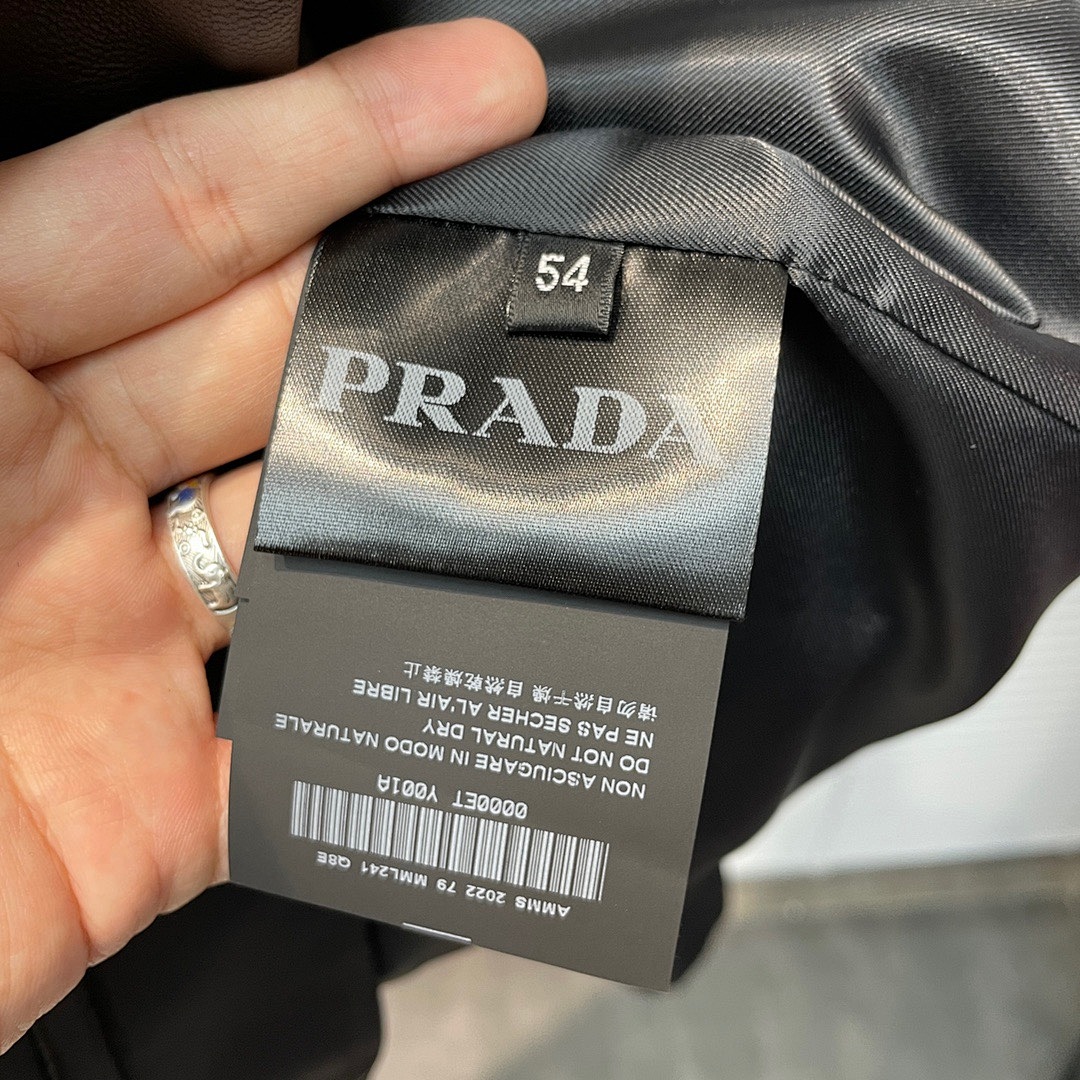 Prada 580W00025Real Leather - Image 20