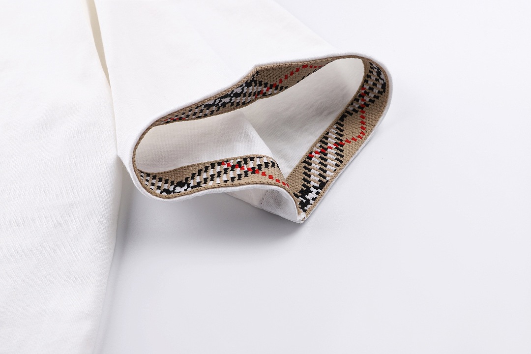 Burberry 526213−51L - Image 22