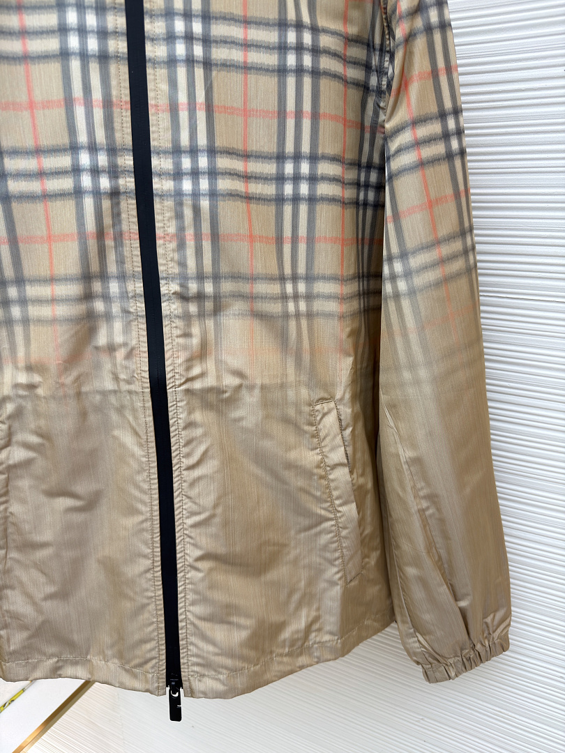 Burberry 6D276-61L - Image 8