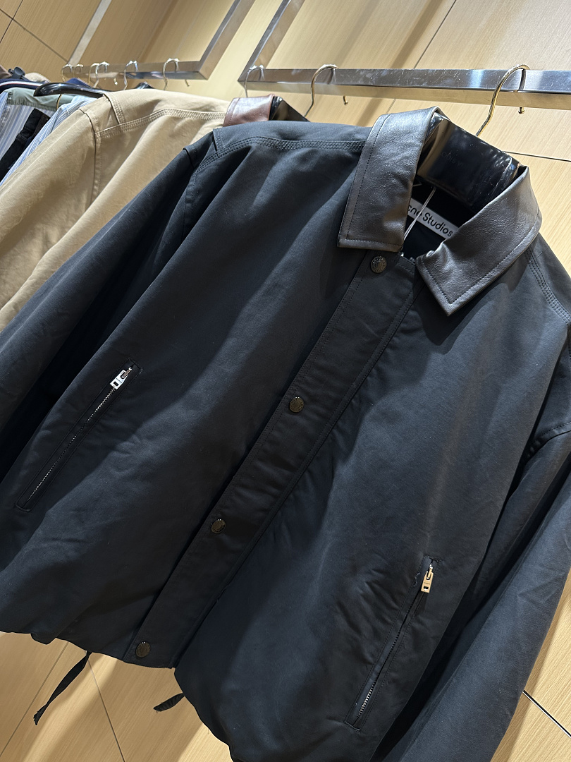 Acne Studios 52130−51L - Image 6