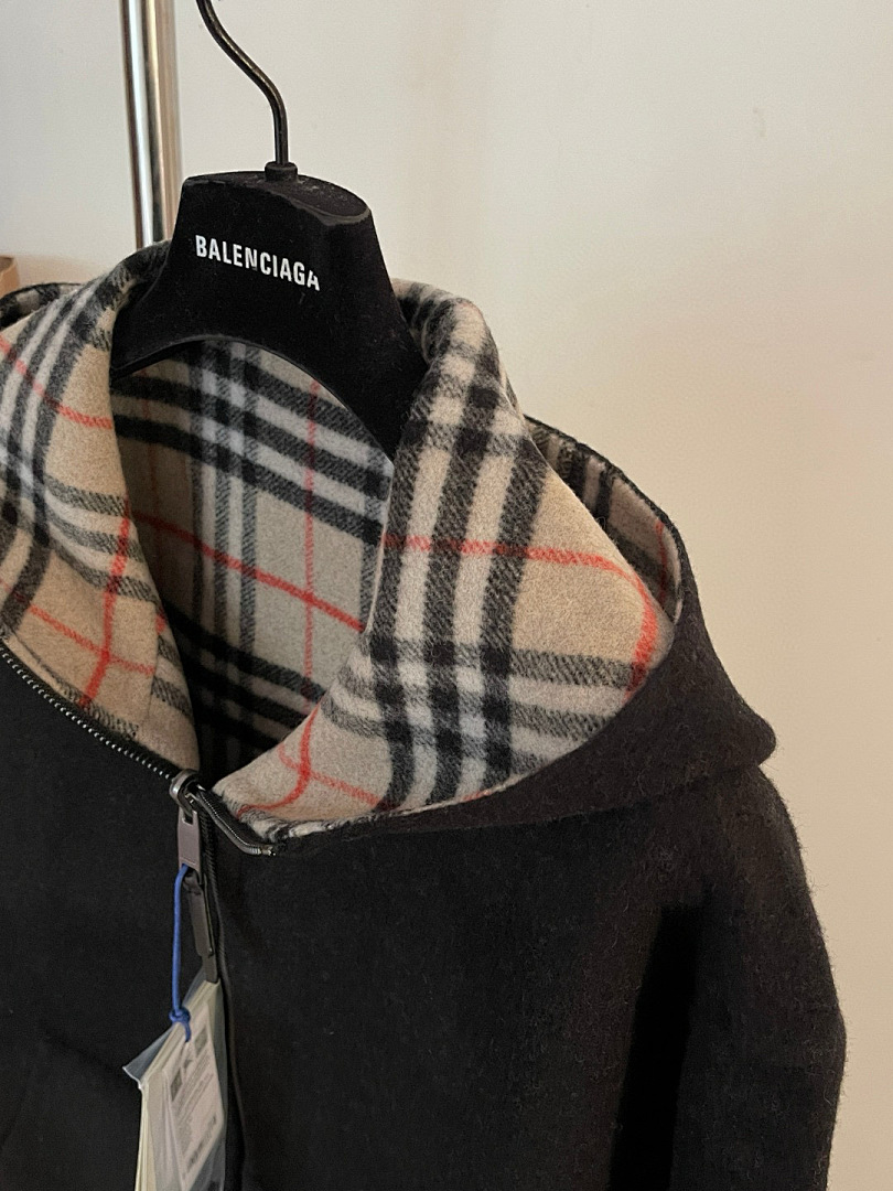 Burberry 6D277-61L - Image 17