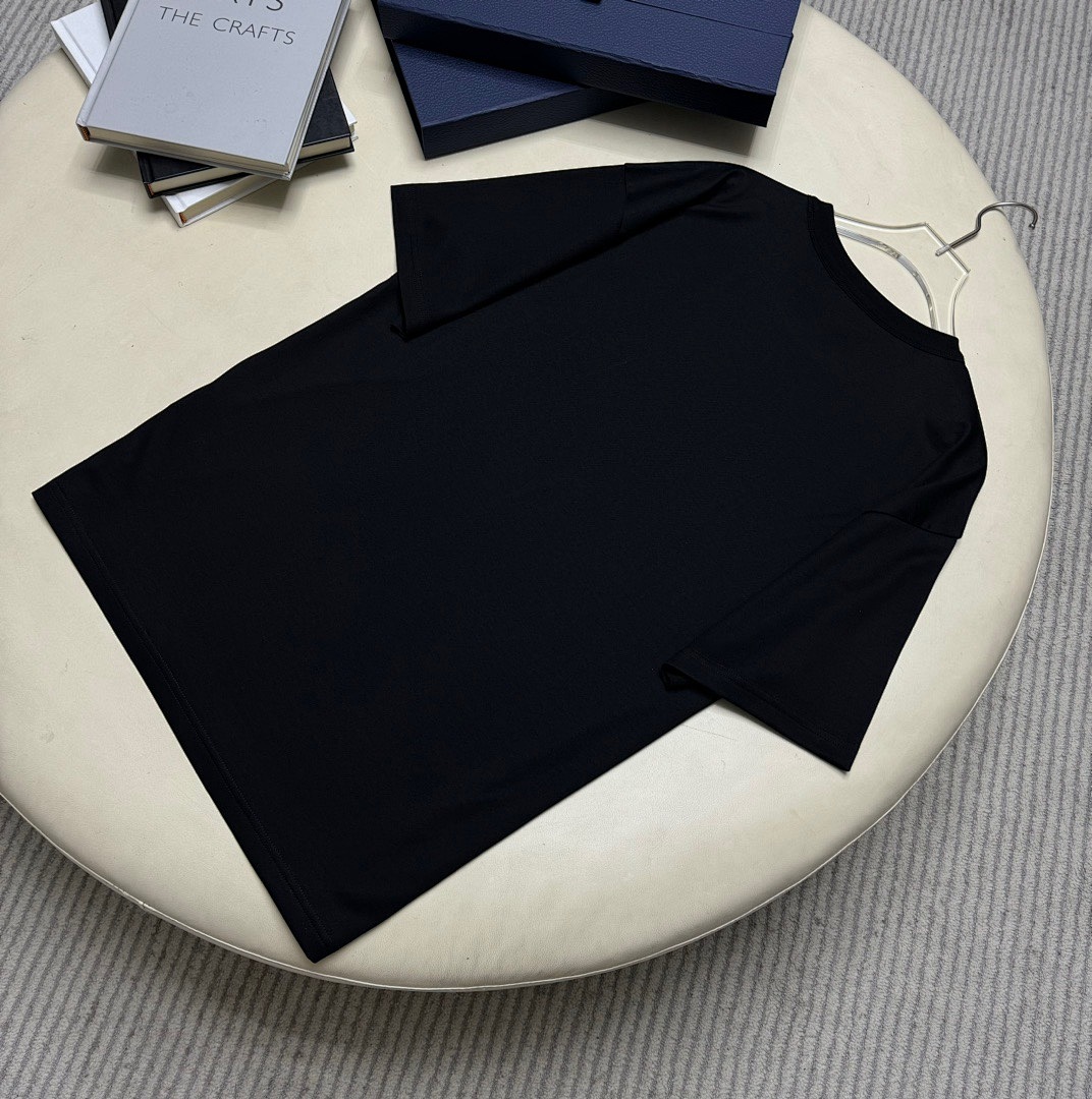 Dior Yuan. Label 544−17L - Image 6