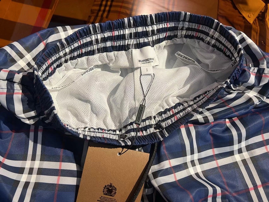 Burberry L68B039-65L - Image 28